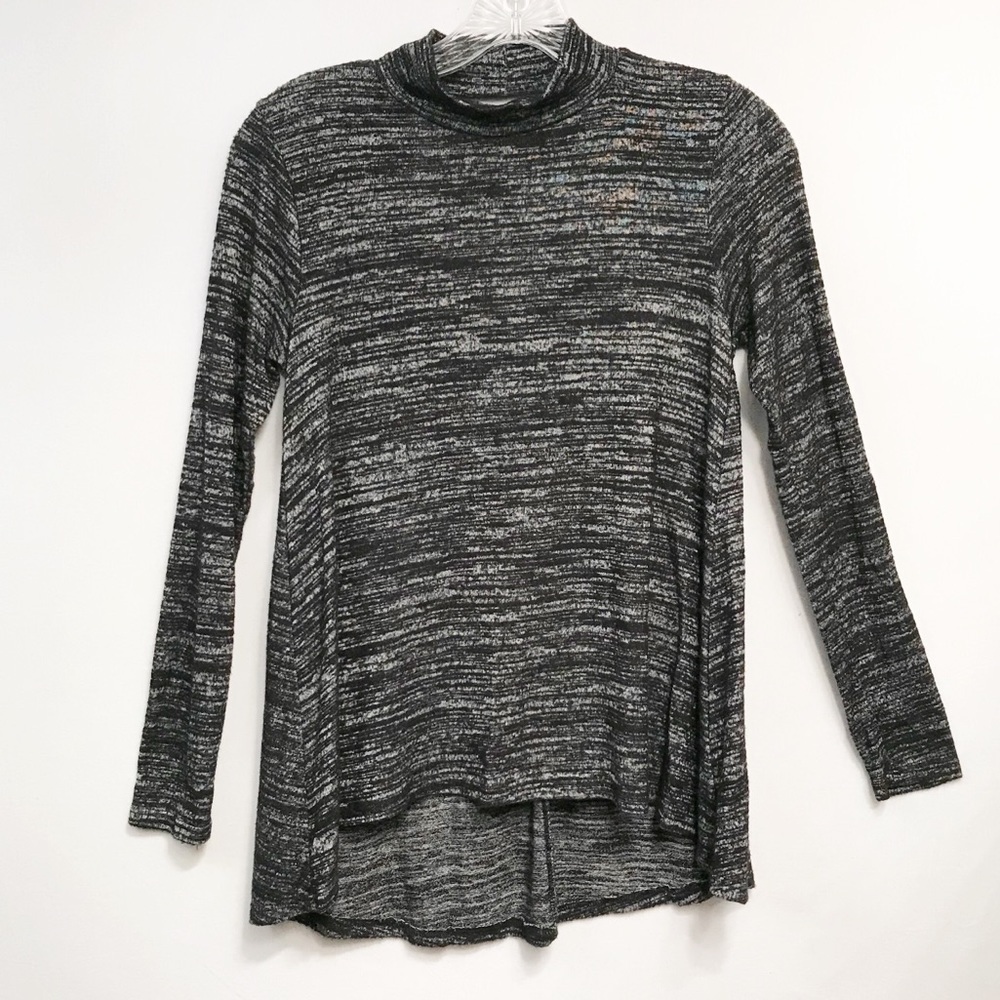 Acemi Women’s Long Sleeve Turtleneck Top Size S‎